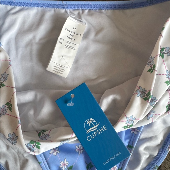 Cupshe Blue and White Floral Bikini - Picture 4 of 7
